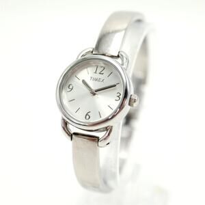 Timex Silver Tone 22mm Round Womens Watch 6.25" Metal Bracelet with New Battery